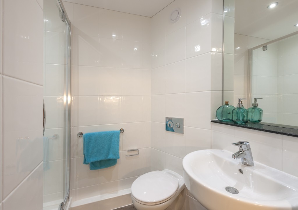 En-suite Bathroom for student